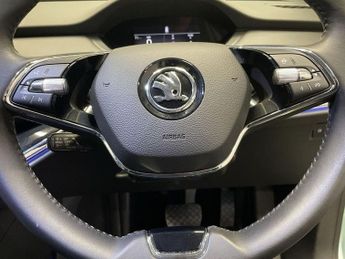 SKODA ENYAQ 62kWh 60 SUV 5dr Electric Auto (DC120kW) (179 ps)