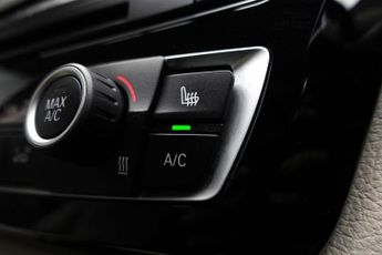 BMW 4 SERIES 2.0 420i Sport Coupe 2dr Petrol Auto xDrive Euro 6 (s/s) (184 ps