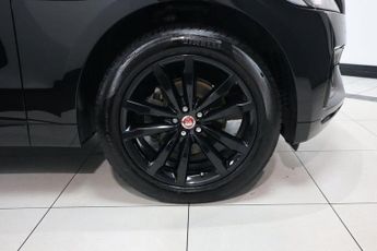 JAGUAR F-PACE 2.0 D240 Chequered Flag SUV 5dr Diesel Auto AWD Euro 6 (s/s) (24