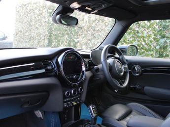 MINI Electric Hatch Cooper SE 32.6kWh Level 3 Hatchback 3dr Electric Auto (184 ps)