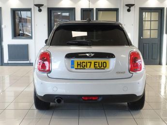 MINI HATCH 1.5 Cooper Hatchback 5dr Petrol Auto Euro 6 (s/s) (136 ps)