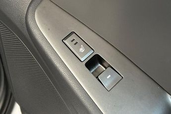 HYUNDAI IONIQ 38.3kWh Premium SE Hatchback 5dr Electric Auto (136 ps) Front  /