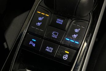 HYUNDAI IONIQ 38.3kWh Premium SE Hatchback 5dr Electric Auto (136 ps) Front  /