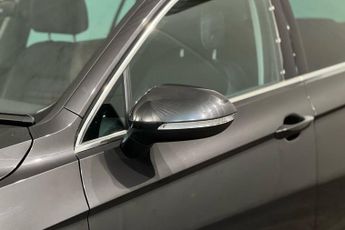 VOLKSWAGEN PASSAT 1.5 TSI EVO SEL Estate 5dr Petrol DSG Euro 6 (s/s) (150 ps) Fron