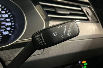 VOLKSWAGEN PASSAT 1.5 TSI EVO SEL Estate 5dr Petrol DSG Euro 6 (s/s) (150 ps) Fron