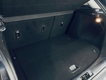 LAND ROVER RANGE ROVER EVOQUE 2.0 TD4 SE Tech SUV 5dr Diesel Auto 4WD Euro 6 (s/s) (180 ps)