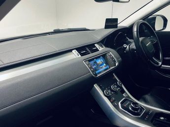 LAND ROVER RANGE ROVER EVOQUE 2.0 TD4 SE Tech SUV 5dr Diesel Auto 4WD Euro 6 (s/s) (180 ps)