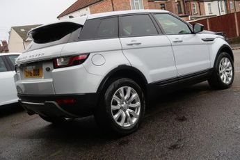 LAND ROVER RANGE ROVER EVOQUE 2.0 TD4 SE Tech SUV 5dr Diesel Auto 4WD Euro 6 (s/s) (180 ps)