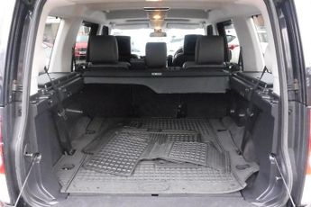 LAND ROVER DISCOVERY 4 3.0 SD V6 HSE Luxury SUV 5dr Diesel Auto 4WD Euro 5 (255 bhp)