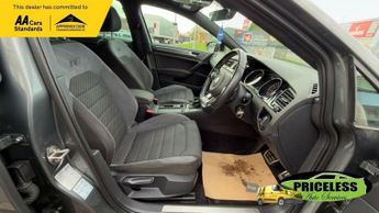VOLKSWAGEN GOLF AUTOMATIC 2.0 TDI R-Line Hatchback 5dr Diesel DSG Euro 6 (s/s) (