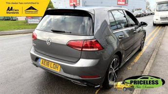 VOLKSWAGEN GOLF AUTOMATIC 2.0 TDI R-Line Hatchback 5dr Diesel DSG Euro 6 (s/s) (