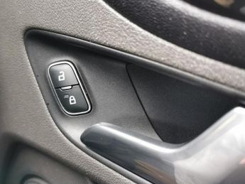 FORD TRANSIT CUSTOM 2.0 300 EcoBlue Limited Panel Van 5dr Diesel Manual L2 H1 Euro 6