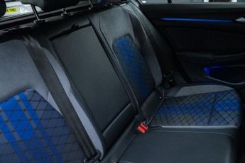 VOLKSWAGEN GOLF 2.0 TSI R Hatchback 5dr Petrol DSG 4Motion Euro 6 (s/s) (320 ps)