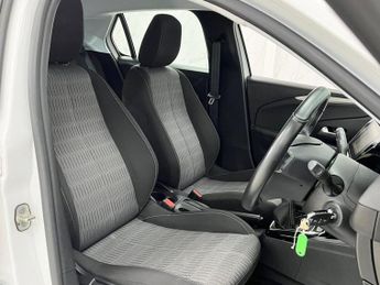 VAUXHALL CORSA 1.2 SE Edition Hatchback 5dr Petrol Manual Euro 6 (75 ps)