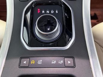 LAND ROVER RANGE ROVER EVOQUE 2.2 SD4 Pure Tech SUV 5dr Diesel Auto 4WD Euro 5 (s/s) (190 ps)