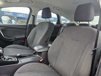 FORD FOCUS AUTOMATIC 1.6 Titanium Hatchback 5dr Petrol Powershift Euro 6 (1
