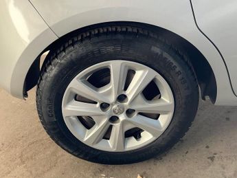 VAUXHALL CORSA 1.4i ecoFLEX Design Hatchback 5dr Petrol Easytronic Euro 6 (s/s)