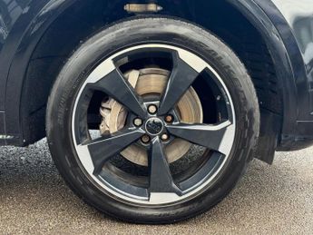 AUDI Q5 2.0 TDI 40 Black Edition SUV 5dr Diesel S Tronic quattro Euro 6 
