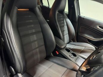 MERCEDES-BENZ GLA 1.6 GLA180 Urban Edition SUV 5dr Petrol 7G-DCT Euro 6 (s/s) (122