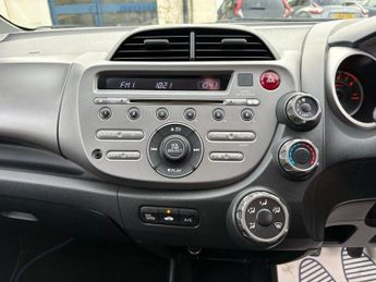 HONDA JAZZ 1.2 i-VTEC SE Hatchback 5dr Petrol Manual Euro 4 (90 ps)