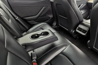 TESLA Model 3 Standard Range Plus Saloon 4dr Electric Auto RWD (241 bhp)