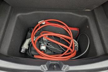 TESLA Model 3 Standard Range Plus Saloon 4dr Electric Auto RWD (241 bhp)