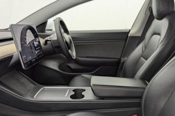 TESLA Model 3 Standard Range Plus Saloon 4dr Electric Auto RWD (241 bhp)