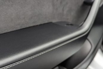 TESLA Model 3 Standard Range Plus Saloon 4dr Electric Auto RWD (241 bhp)