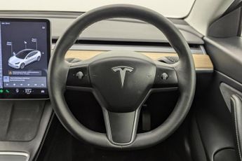 TESLA Model 3 Standard Range Plus Saloon 4dr Electric Auto RWD (241 bhp)