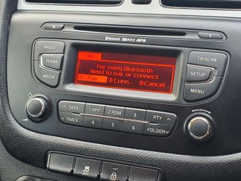 KIA CEED 1.6 CRDi 2 Sportswagon 5dr Diesel Auto Euro 5 (126 bhp)