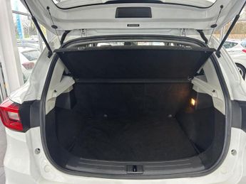 MG MG ZS 1.0 T-GDI Exclusive SUV 5dr Petrol Auto Euro 6 (111 ps) 2 FORMER