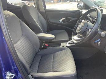 TOYOTA YARIS 1.5 VVT-H ICON HATCHBACK 5DR PETROL HYBRID E-CVT 115BHP. EURO 6.