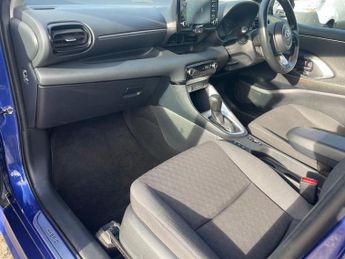 TOYOTA YARIS 1.5 VVT-H ICON HATCHBACK 5DR PETROL HYBRID E-CVT 115BHP. EURO 6.