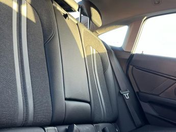 BMW 2 SERIES GRAN COUPE 1.5 218i Sport (LCP) Saloon 4dr Petrol DCT Euro 6 (s/s) (136 ps)