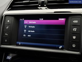 JAGUAR XE 2.0d R-Sport Saloon 4dr Diesel Auto Euro 6 (s/s) (180 ps)