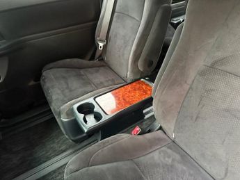 TOYOTA VELLFIRE Auto MPV 7-Seater