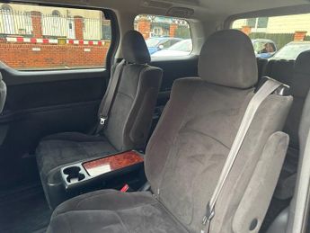 TOYOTA VELLFIRE Auto MPV 7-Seater