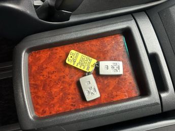 TOYOTA VELLFIRE Auto MPV