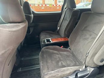 TOYOTA VELLFIRE Auto MPV