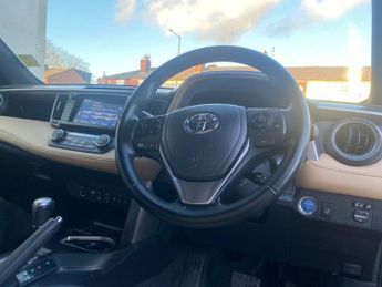 TOYOTA RAV4 2.5 VVT-h Excel SUV 5dr Petrol Hybrid CVT 4WD Euro 6 (s/s) (Safe