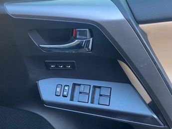 TOYOTA RAV4 2.5 VVT-h Excel SUV 5dr Petrol Hybrid CVT 4WD Euro 6 (s/s) (Safe