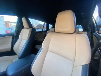 TOYOTA RAV4 2.5 VVT-h Excel SUV 5dr Petrol Hybrid CVT 4WD Euro 6 (s/s) (Safe