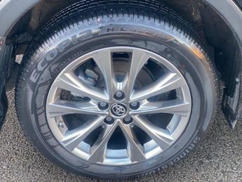 TOYOTA RAV4 2.5 VVT-h Excel SUV 5dr Petrol Hybrid CVT 4WD Euro 6 (s/s) (Safe