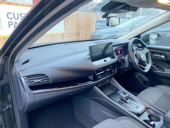 NISSAN QASHQAI 1.3 DIG-T MHEV N-Connecta SUV 5dr Petrol Hybrid XTRON Euro 6 (s/