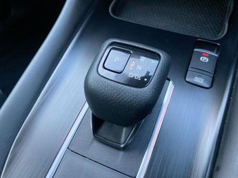 NISSAN QASHQAI 1.3 DIG-T MHEV N-Connecta SUV 5dr Petrol Hybrid XTRON Euro 6 (s/