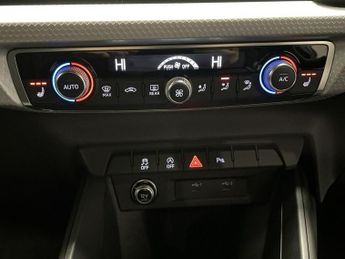 AUDI A1 1.0 TFSI 25 Black Edition Sportback 5dr Petrol S Tronic Euro 6 (