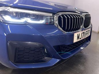 BMW 5 SERIES 2.0 520d MHT M Sport Saloon 4dr Diesel Hybrid Steptronic Euro 6 