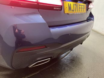 BMW 5 SERIES 2.0 520d MHT M Sport Saloon 4dr Diesel Hybrid Steptronic Euro 6 