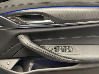 BMW 5 SERIES 2.0 520d MHT M Sport Saloon 4dr Diesel Hybrid Steptronic Euro 6 