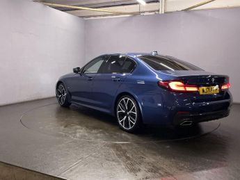 BMW 5 SERIES 2.0 520d MHT M Sport Saloon 4dr Diesel Hybrid Steptronic Euro 6 